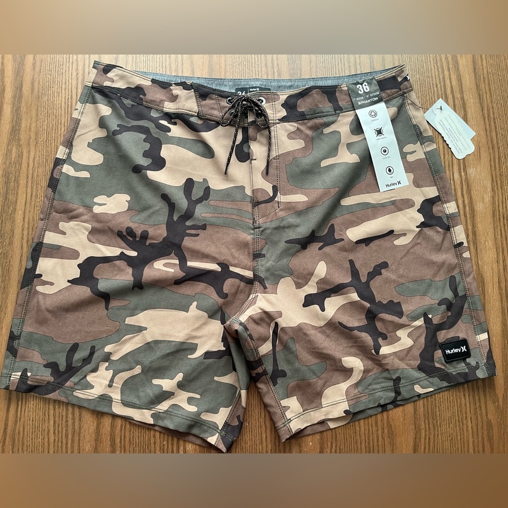 Hurley Phantom Camo boardshorts size 36